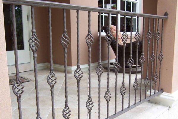 metal balcony railings