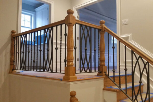 metal-wood modern railing