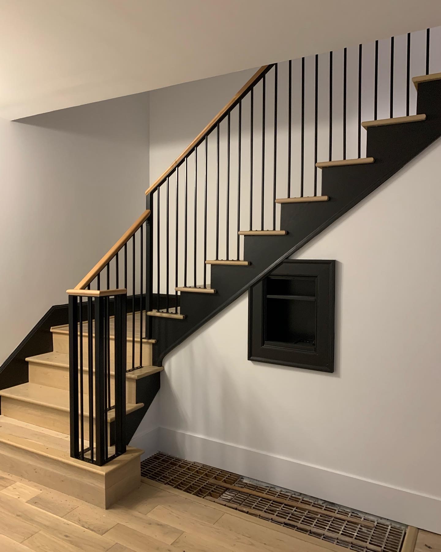 A Guide to Design and Installation of Custom Metal Railings